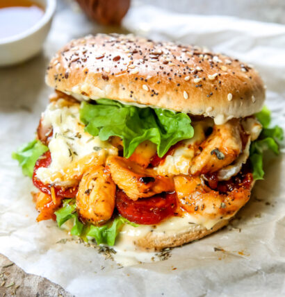 Burger de poulet de Janzé au chorizo et au miel