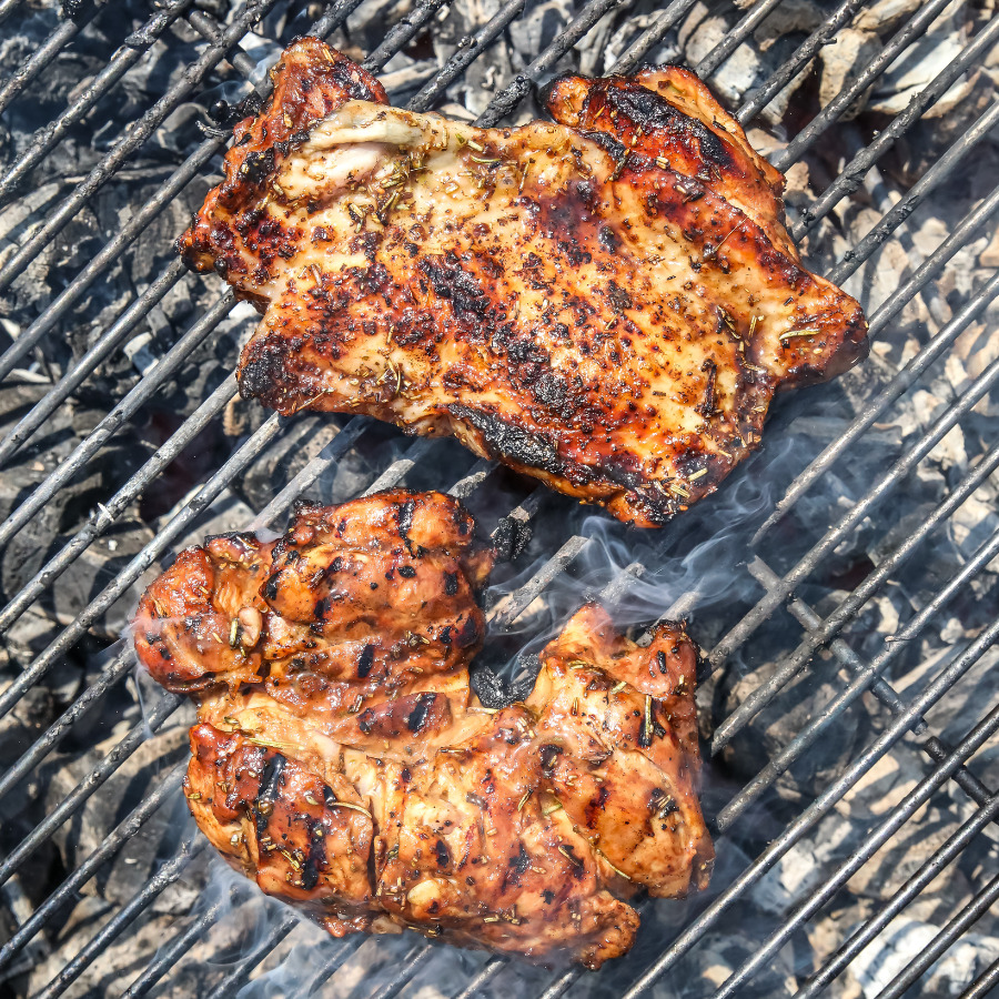 Cuisses de poulet de Janzé marinées au barbecue